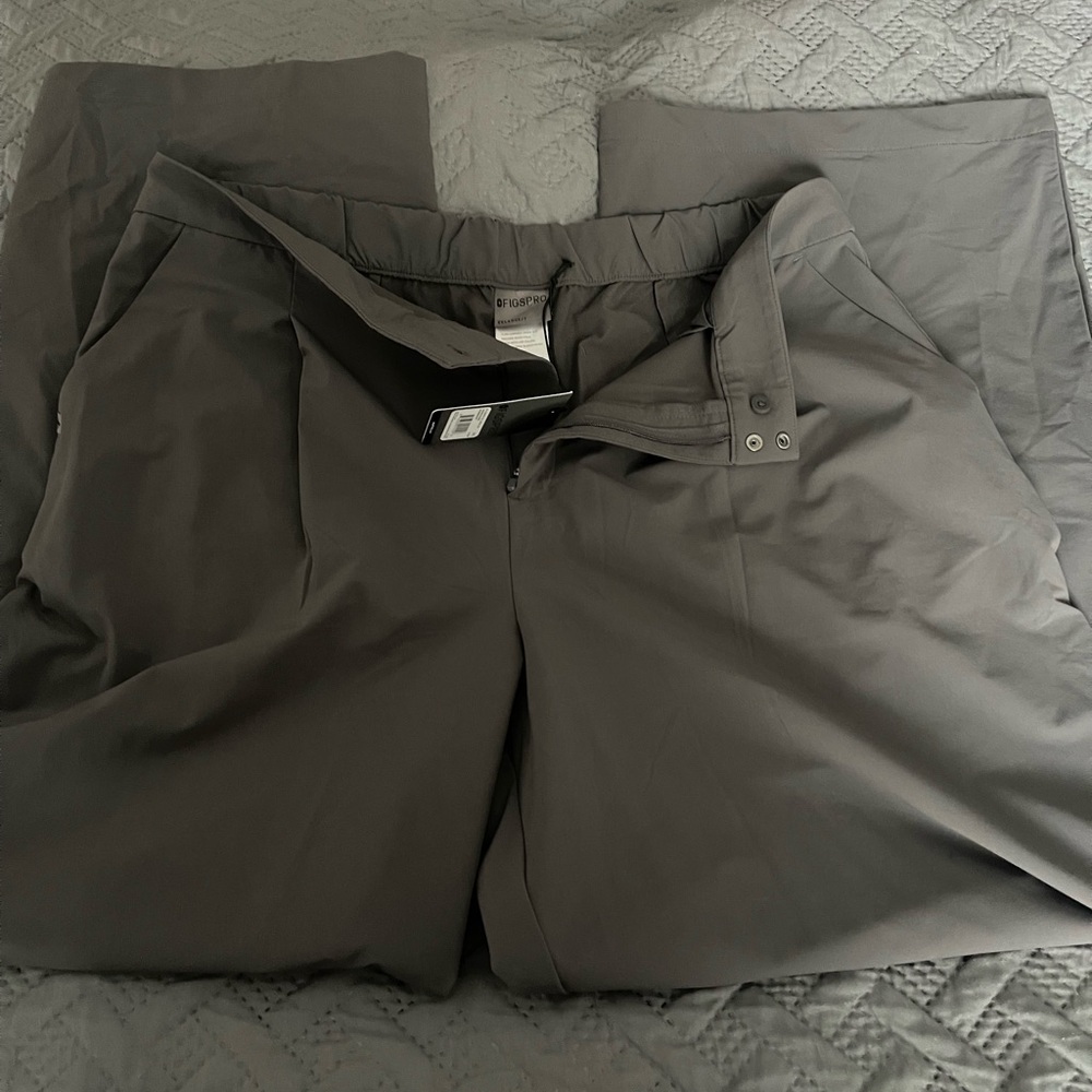 Figs Gray scrub trousers with Button Detail